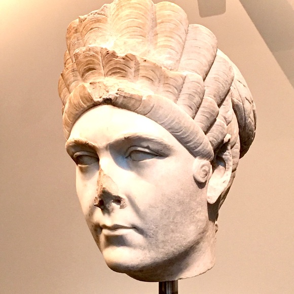 Meet your Posher, E C - Picture 1 of 1